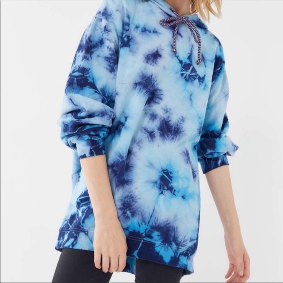 uo tie dye sweatshirt